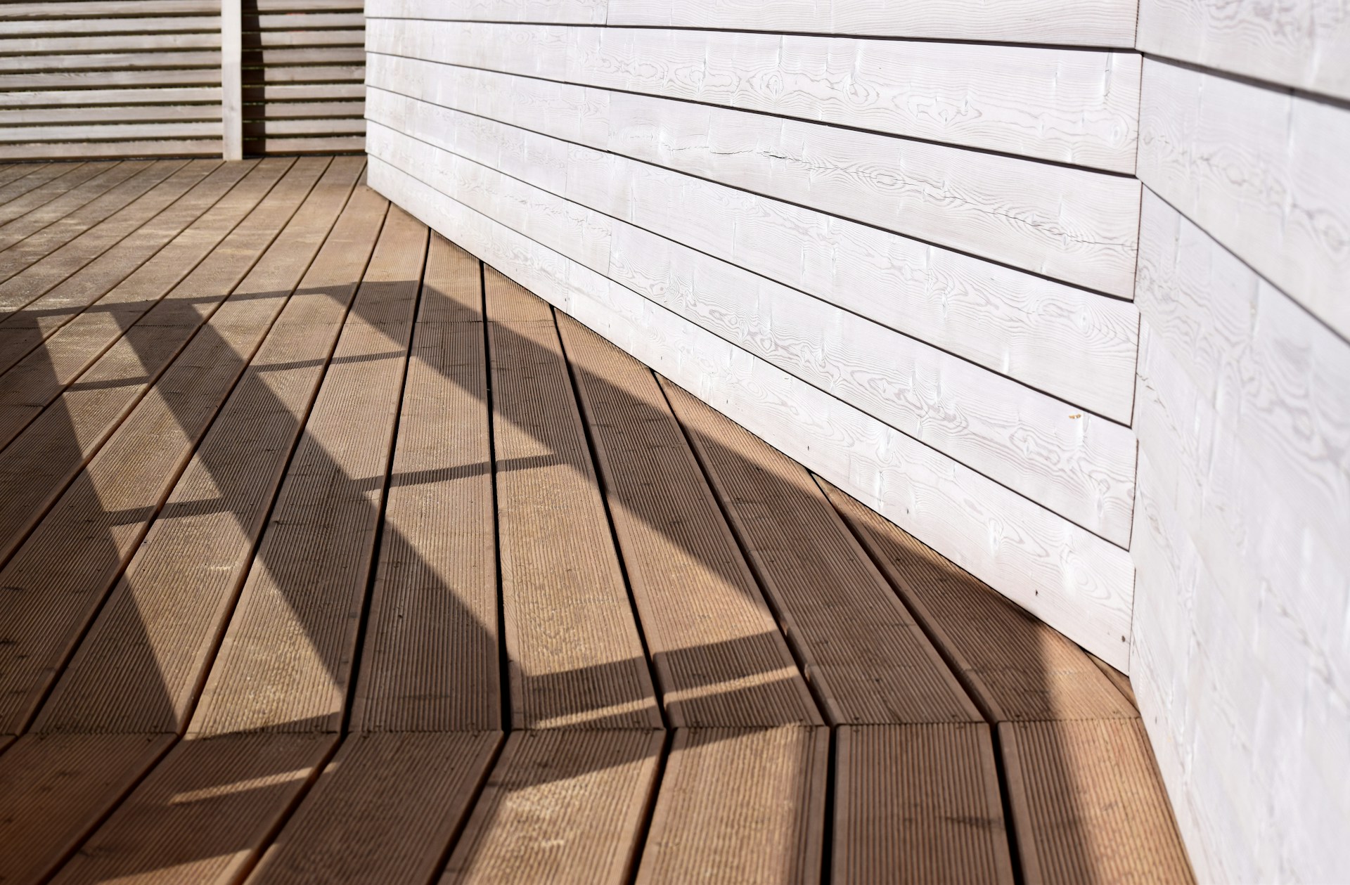 How to Diagnose and Treat Wood Rot on Your Deck